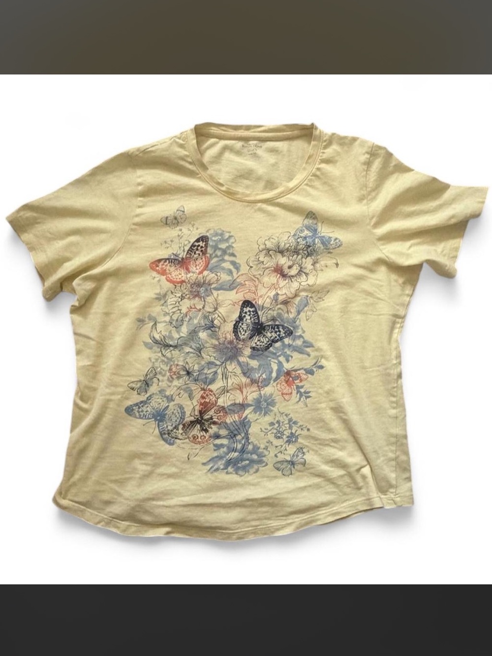 Northern Reflections Butter Yellow Butterfly Floral Short Sleeve Tee